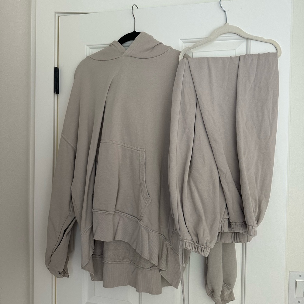 Daily Drills Taupe Lounge Set